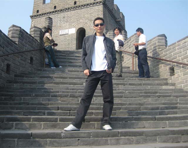 阿权在长城摆酷 阿权在长城摆酷