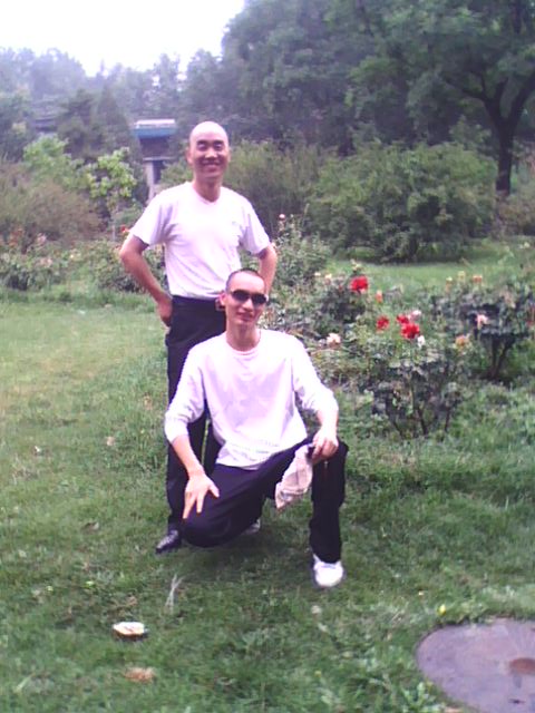 光头的阿权 光头的阿权